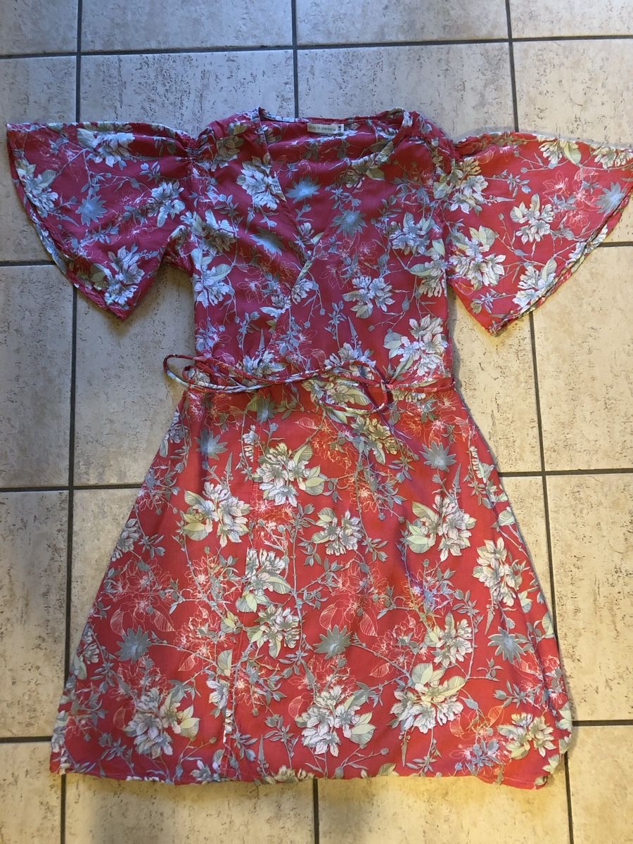 Kleider: Sommerkleid – Gebraucht aus Chêne-Bourg von sienna8245