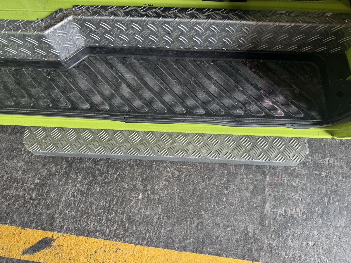 Autres accessoires pour camping: Sprinter 903 Trittstufe Seite – D'occasion à Dürnten par freog7