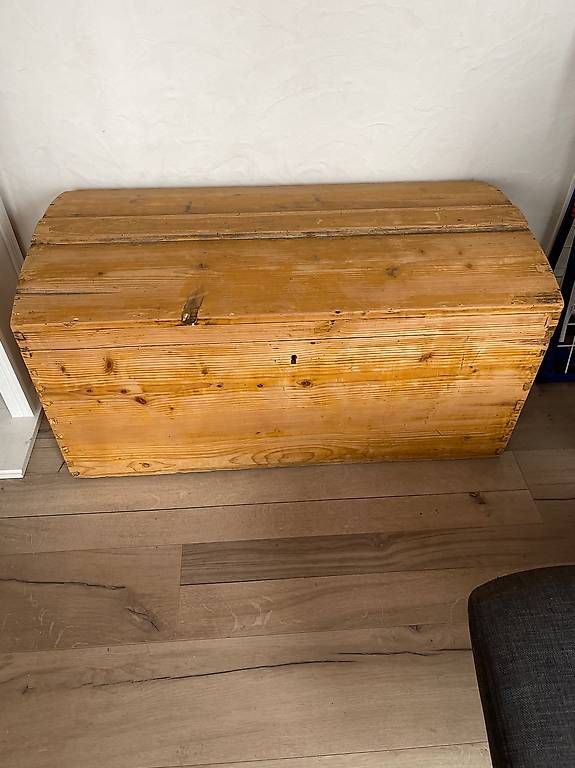 Cassapanche: Antike Holztruhe – Usato da Unterendingen venduto da Adrienne4