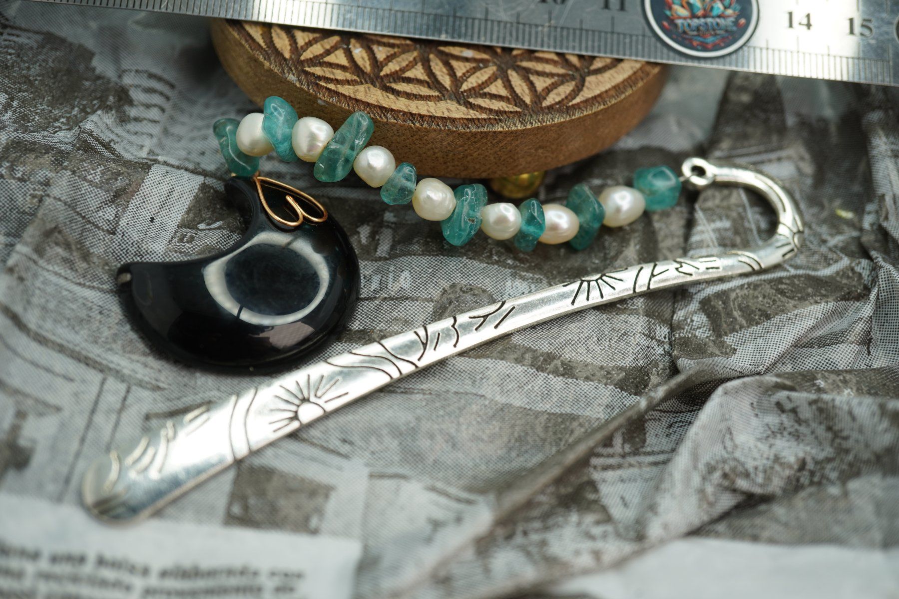 Ketten: Buchzeichen Obsidian  Mond    ab  1.-     Räumung – Neu und originalverpackt aus Eschenbach SG von topstone 4