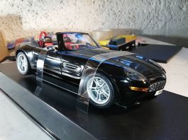 Zu Verkaufen-BMW Z8-Cabriolet-schwarz von Auto-Art in 1:18