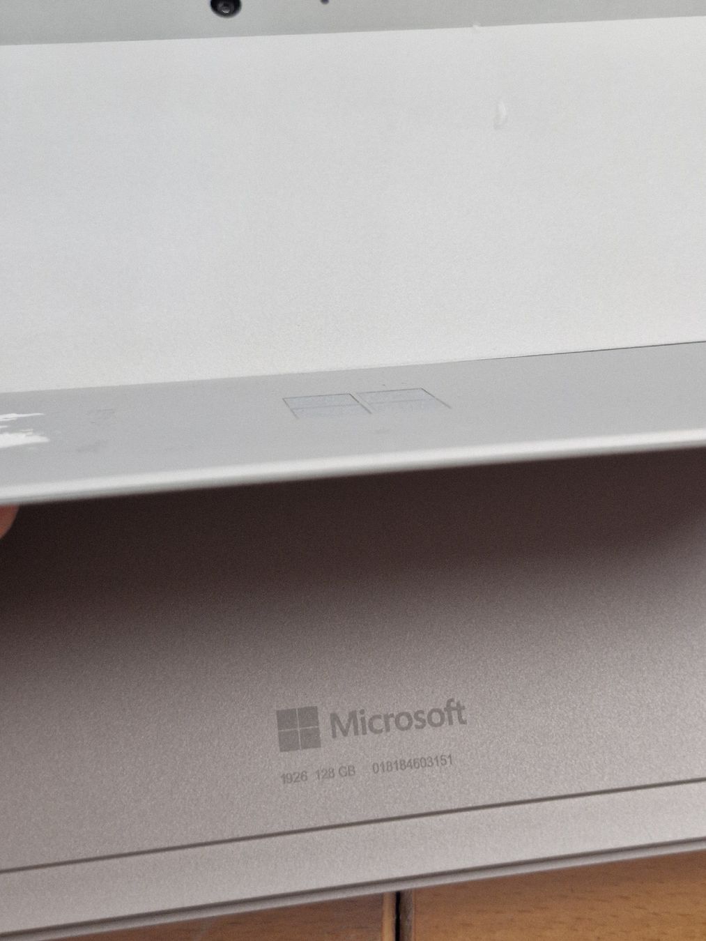 Microsoft Tablet PC: Microsoft Surface Go 2 1926 128Gb DEFEKT  – Difettoso da Adliswil venduto da SaveElektro 5