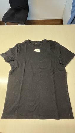 Schwarzes T-Shirt Grösse 164
