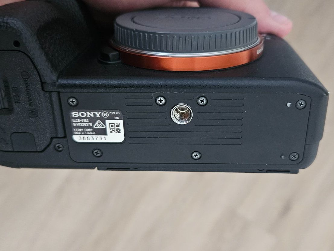 Sony Fotocamera: Sony A7 II mit 28-70mm Kit-Objektiv – Usato da Chur venduto da PQ96 7