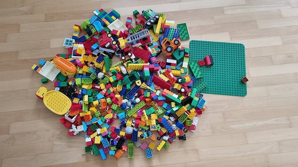 Spielzeuge: Diverse Lego Duplo – Gebraucht aus Ehrendingen von NSX-RR 3