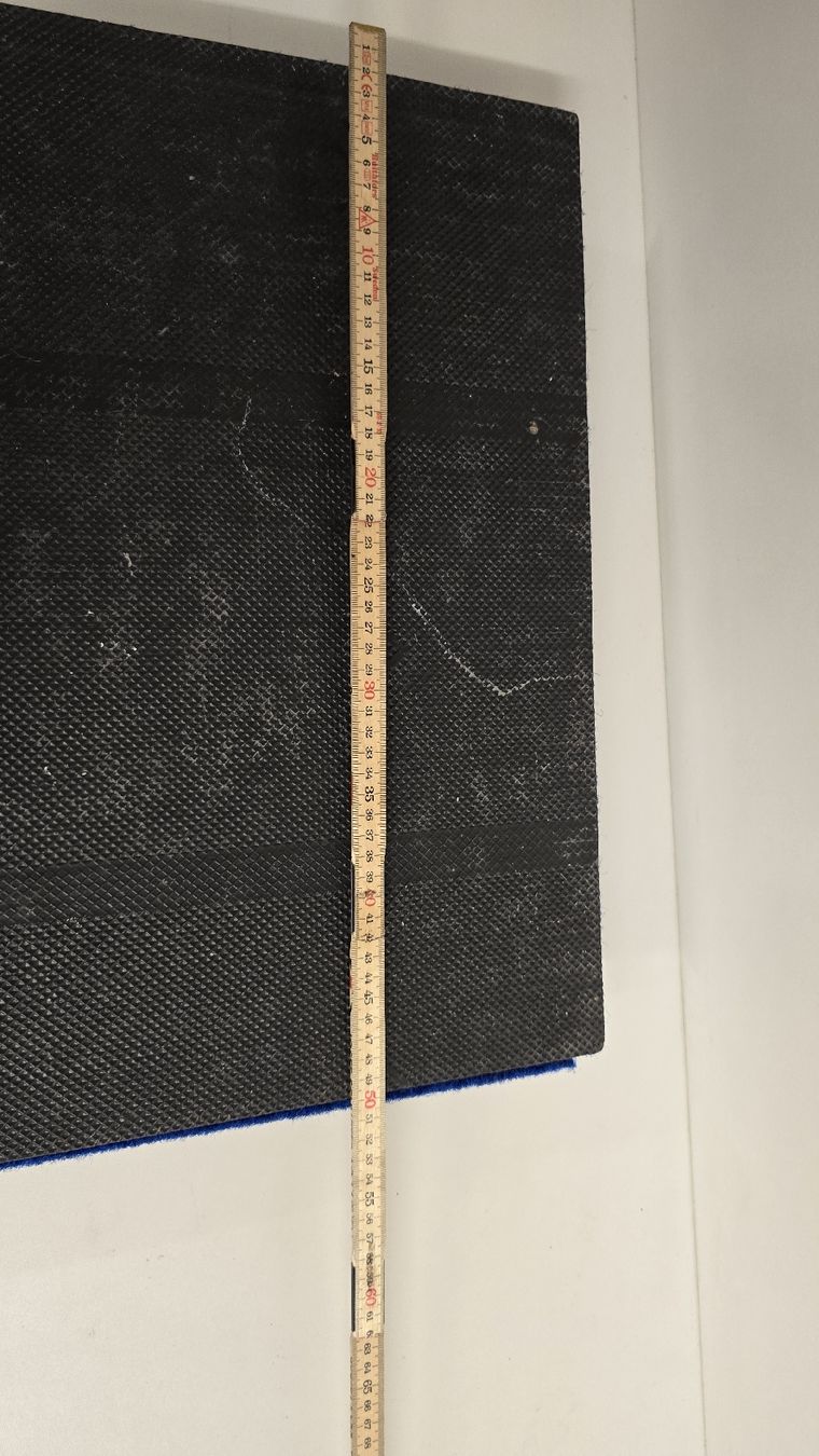 Tapis: Teppich blau 1.5m2 – D'occasion à Tuggen par Santasbag 2