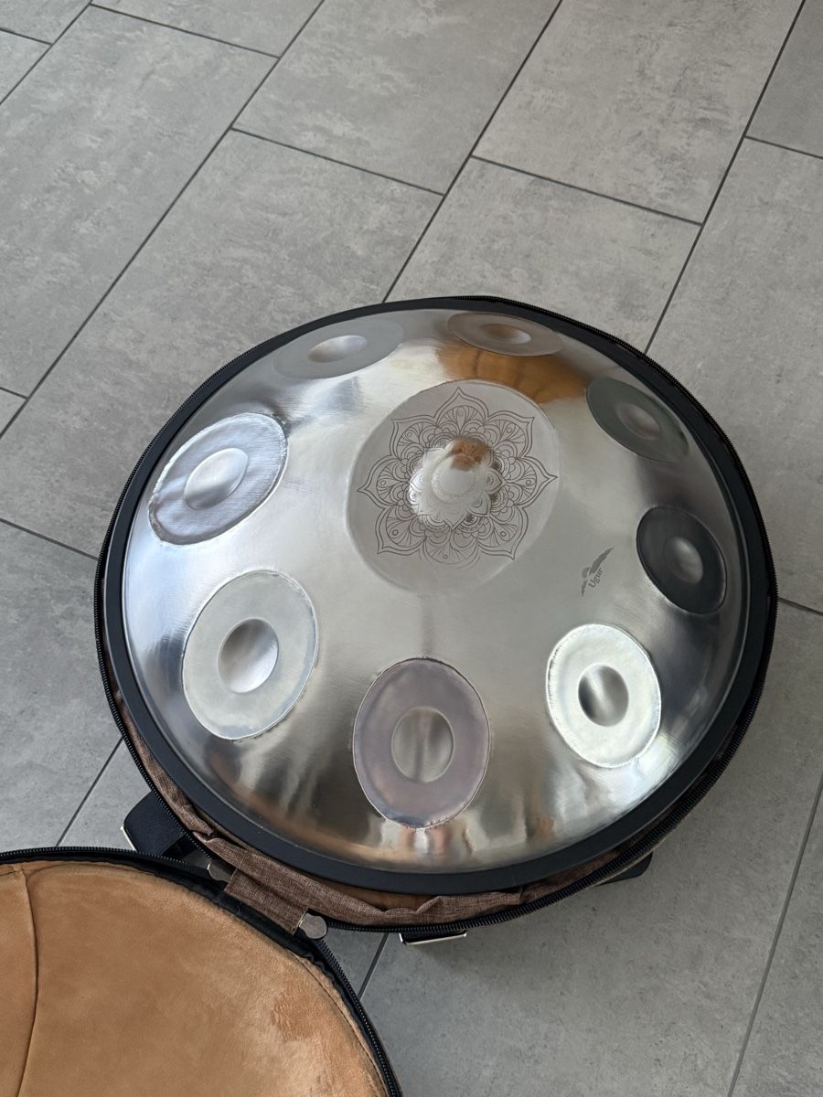 Strumenti musicali: Handpan Ugur / D Celtic minor (8+1) – Nuovo (secondo la descrizione) da Uster venduto da CarDie 1