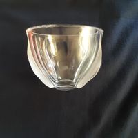 Très joli vase Lalique" Deux tulipes"
