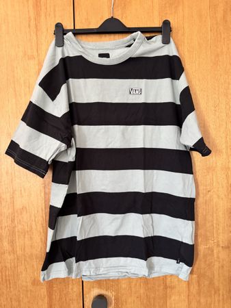 Gestreiftes Vans Tshirt in der Grösse XL