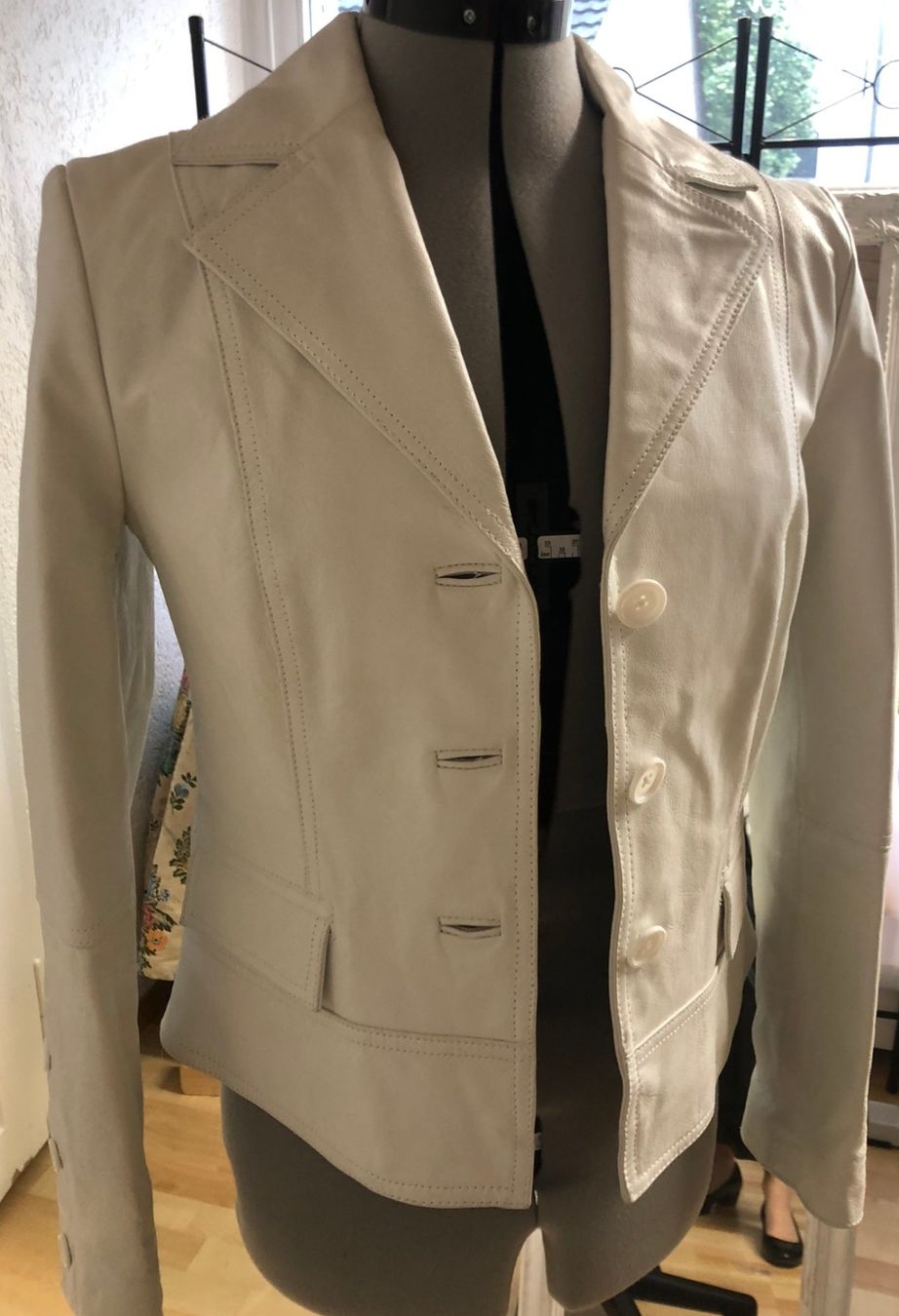 Giacche: exklusive Lederjacke – Nuovo (secondo la descrizione) da Balgach venduto da Domenica0 2