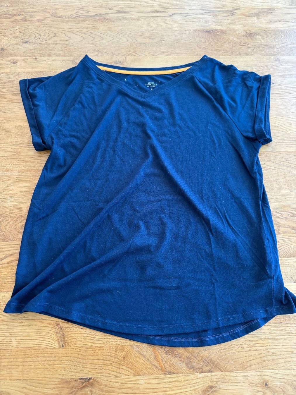 Tchibo T-Shirts: sport essentials by tchibo – Gebraucht aus Männedorf von cht_th