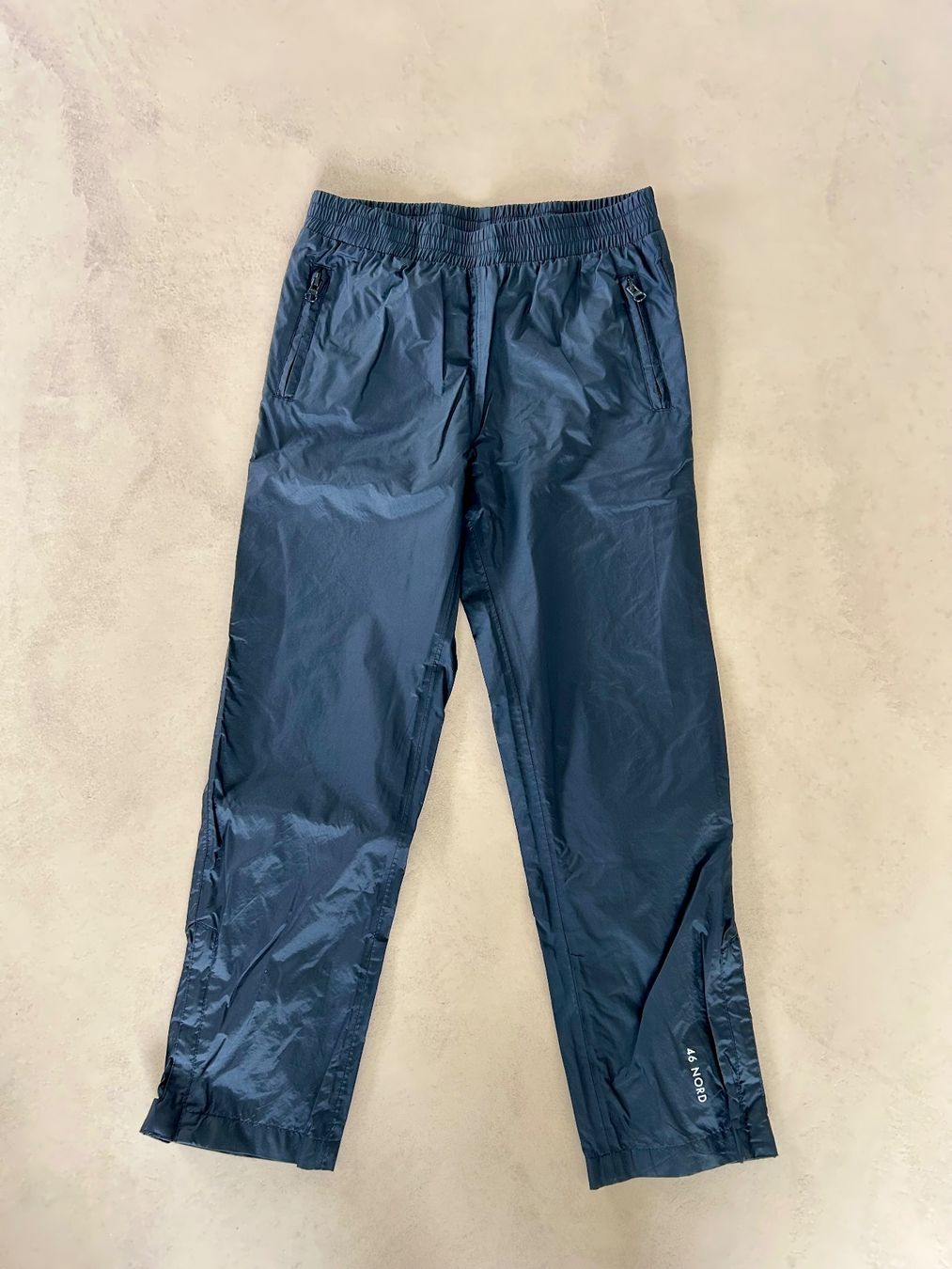 46 Nord Pantaloni: 46 NORD Regenhose, Grösse 140 – Usato da Einsiedeln venduto da sanmeis