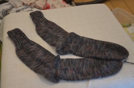NO 43 - SOCKEN - HANDARBEIT - NEU (AAA-GGG)