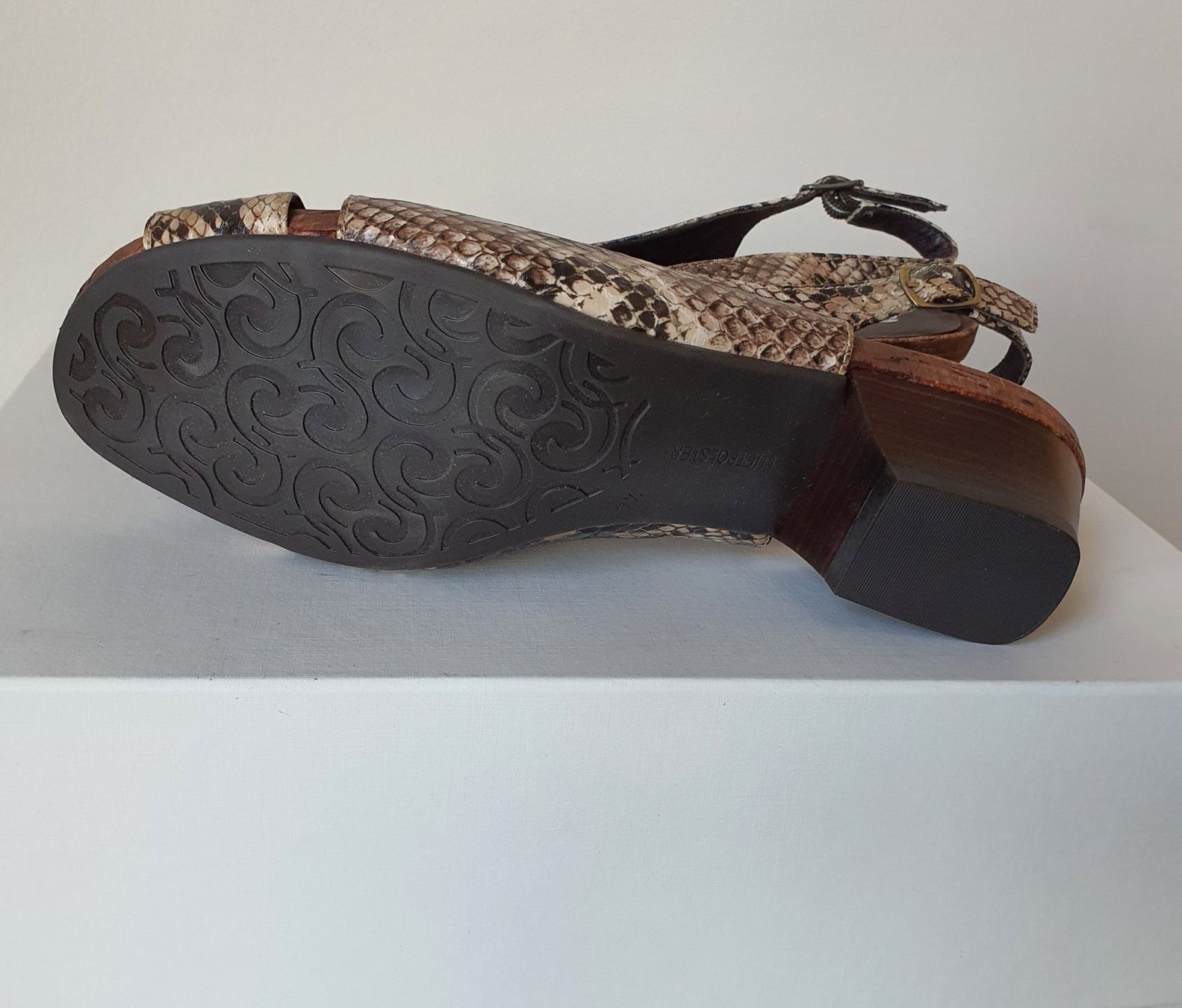 Ara Damenschuhe: Ara Sandalen mit Blockabsatz in Pythonoptik – Neu und originalverpackt aus Weiach von sim_8s27 3