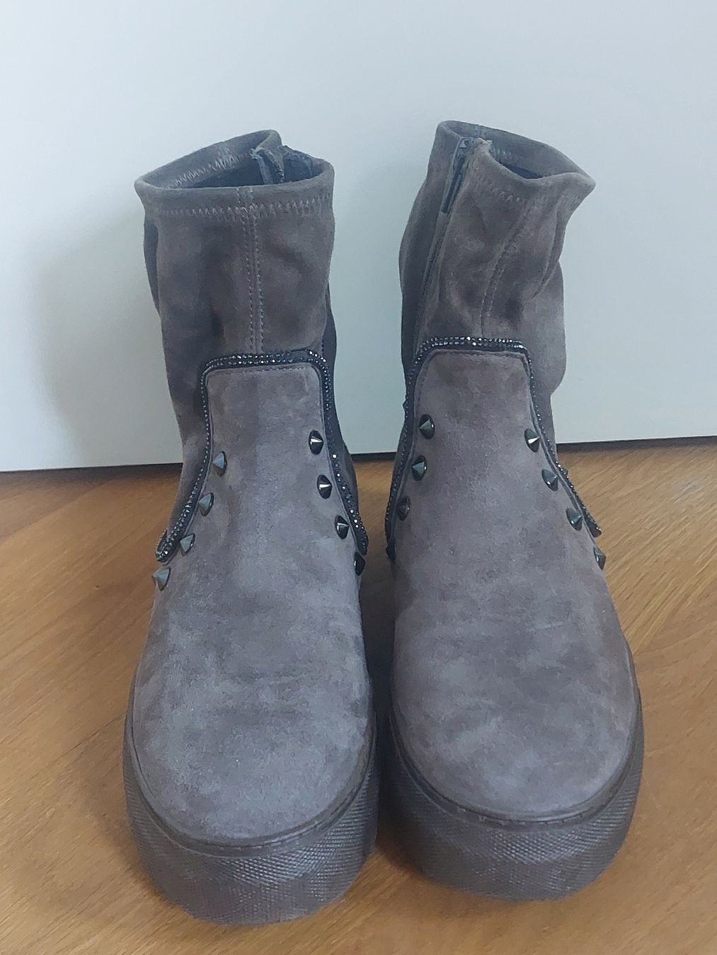 AGL Damenschuhe: AGL Stiefeletten 36 – Gebraucht aus Münchenstein von luksack