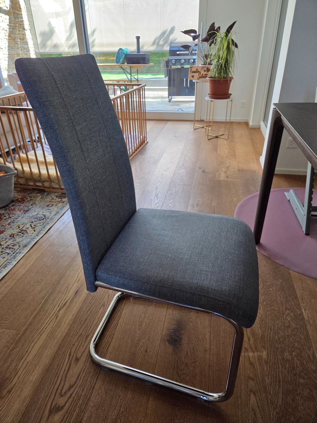 Sedie: 4 elegante Freischwinger-Esszimmerstühle in Grau – Usato da Buttikon SZ venduto da deb_yg6r 3