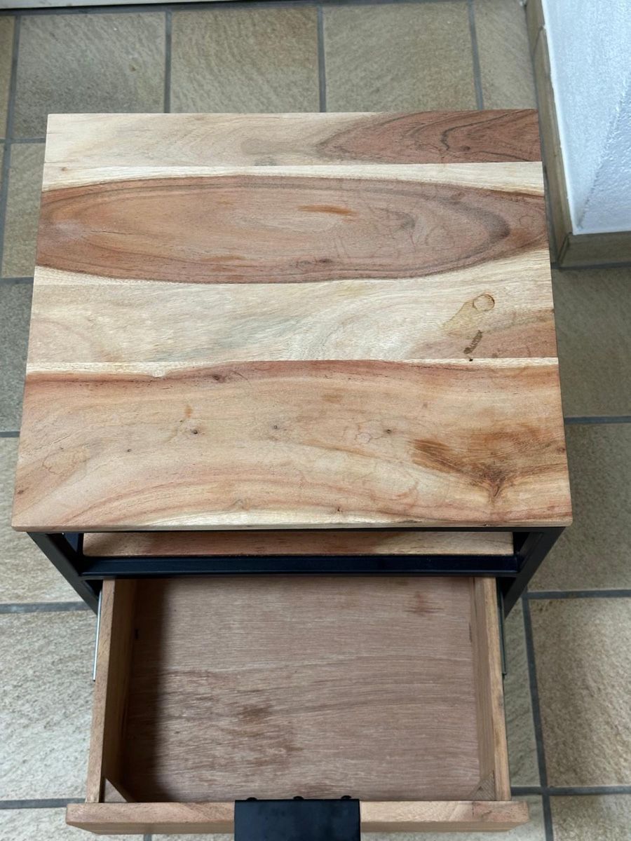 Pfister Comodini: Holz Nachttisch mit Schublade – Usato da Uitikon Waldegg venduto da Pamina0 1