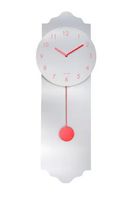 Wanduhr mit Pendel