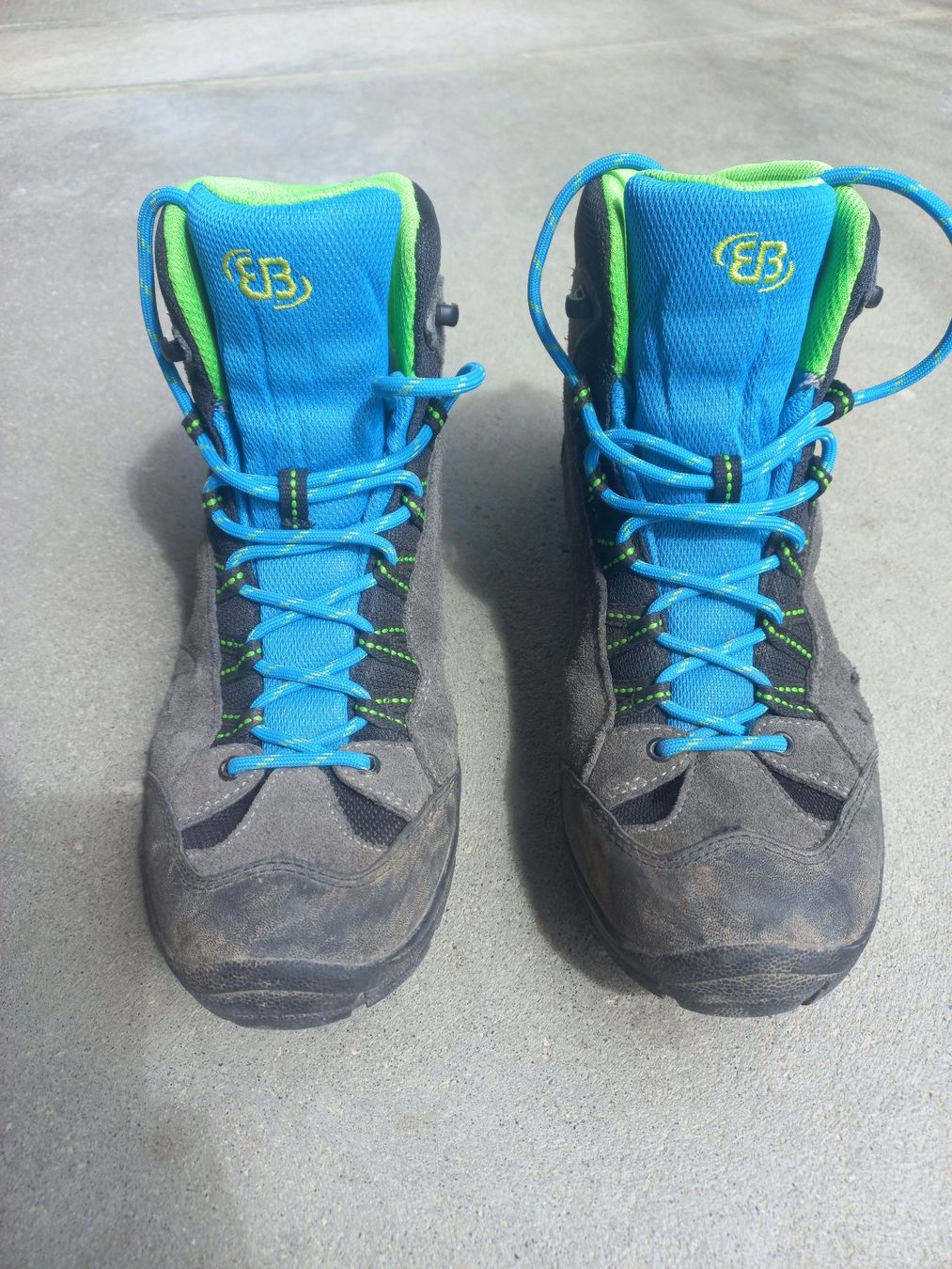 Scarpe da uomo: Wanderschuhe Brütting Grösse 41 – Usato da Rüedisbach venduto da Elforas 1
