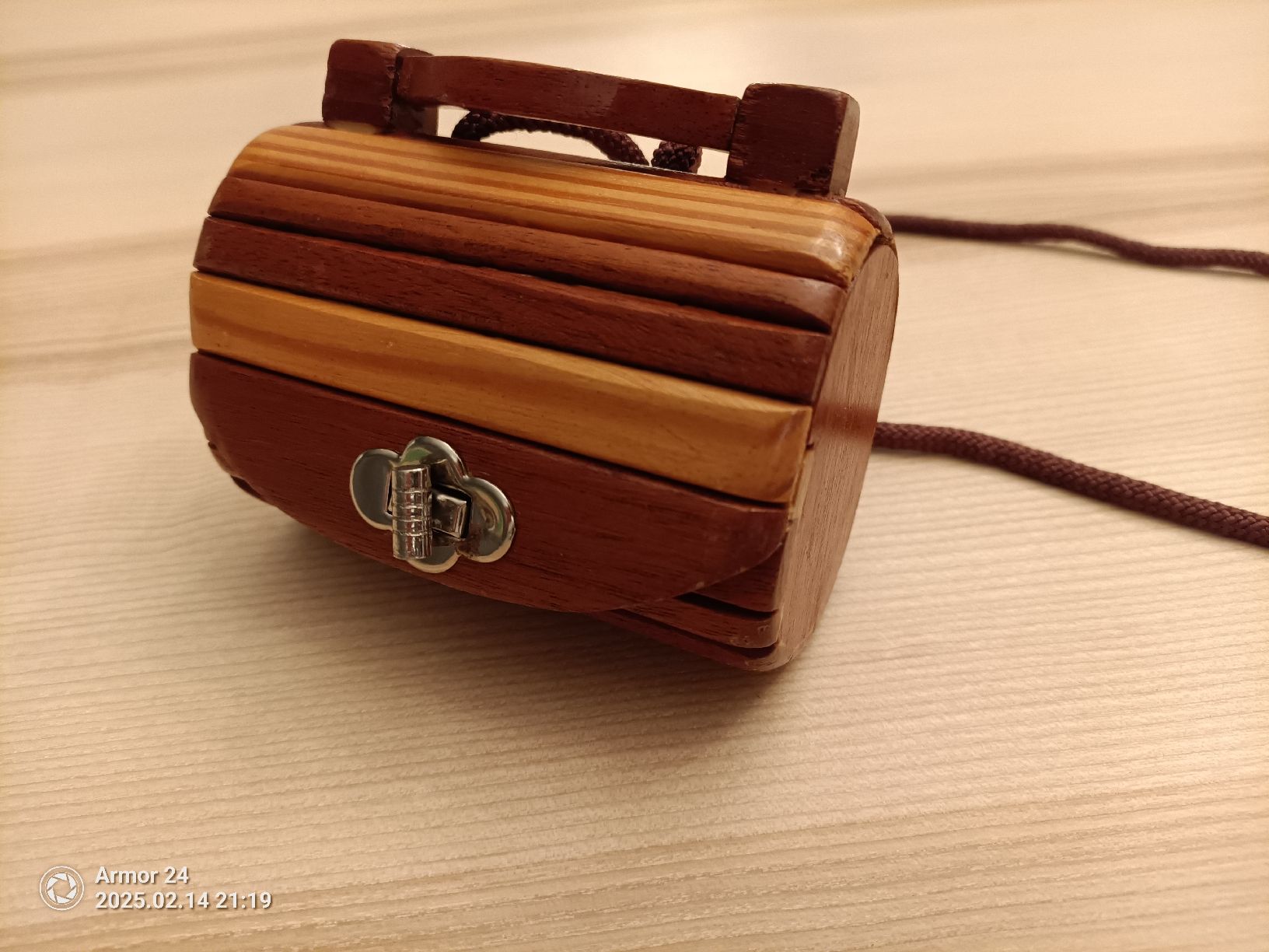 Taschen: Holz Handtasche "Rarität" – Gebraucht aus Emmen von Mocck 1