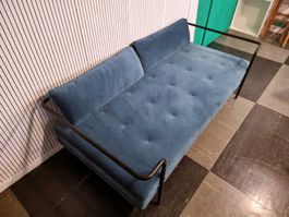 Hochwertiges Velour Sofa/Schlafbett NUR 120 CHF