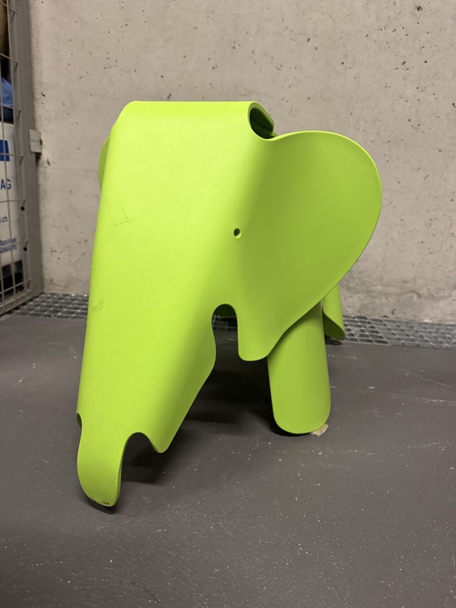 Vitra Tabourets: Vitra EAMES ELEPHANT Hocker, hellgrün, Design Klassiker – D'occasion à Zürich par oli_rbv6 1