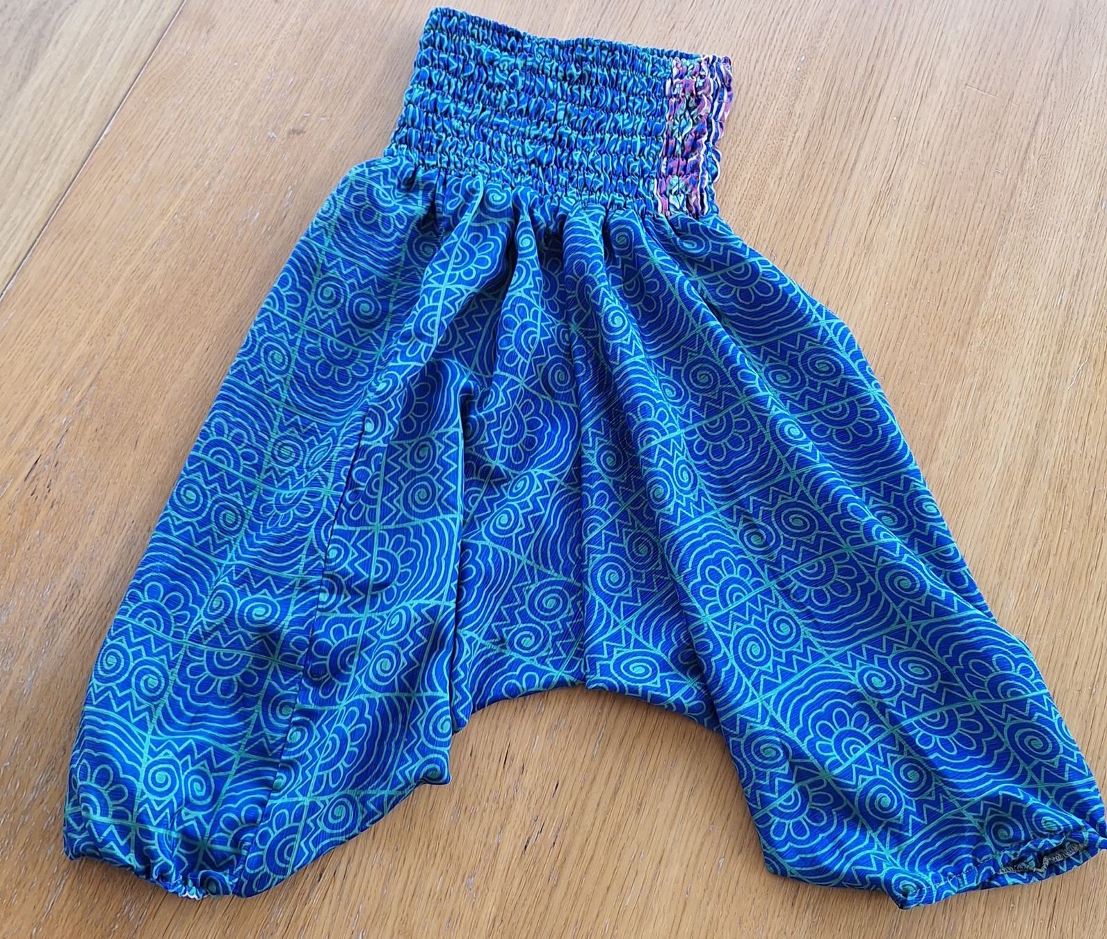 Pantalons: Hose – D'occasion à Konolfingen par rose999