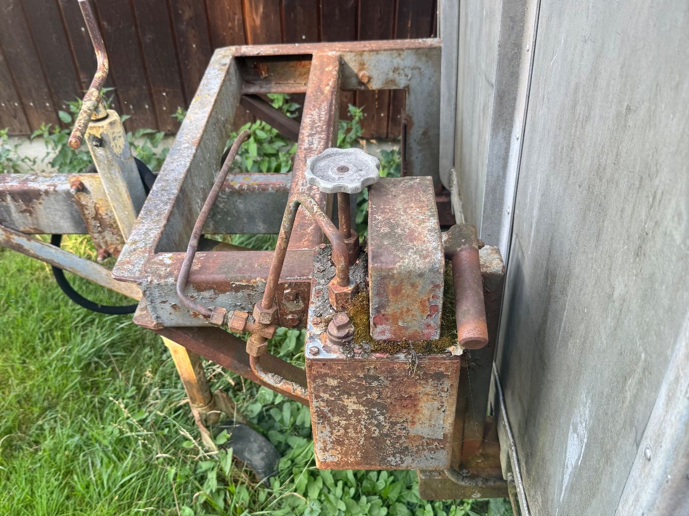 Rimorchi: Traktor Anhänger – Usato da Buchs LU venduto da boe_6dgx 3