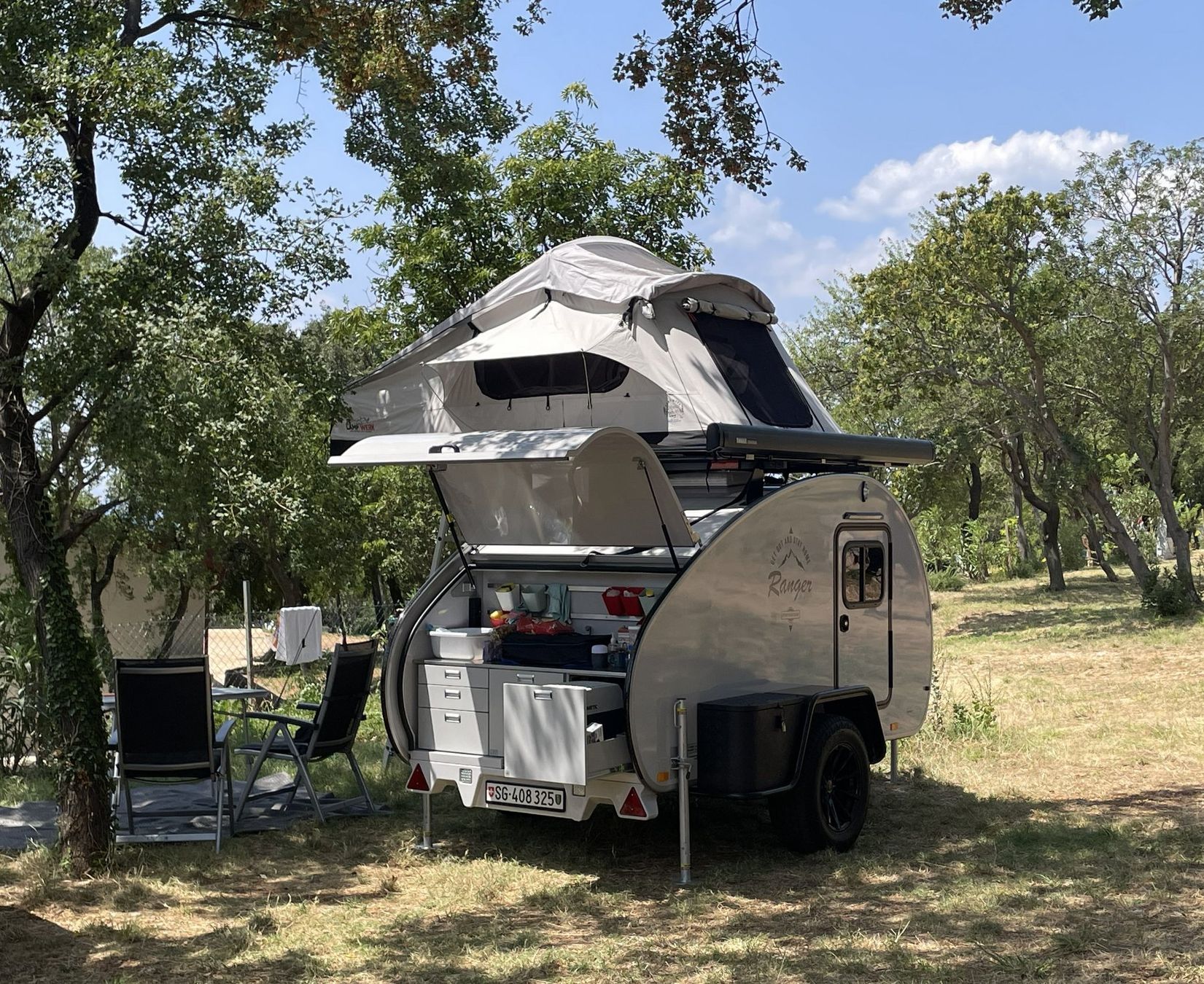 Véhicules de camping: Teardrop "Hero Camper Ranger" – D'occasion à Hinwil par Pingu06 1