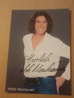 Adele Neuhauser - handsignierte Autogrammkarte