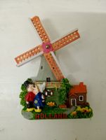 Eine Windmühle und ein küssendes Paar, Magnet.