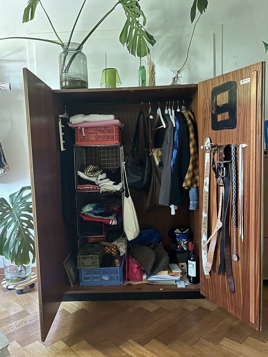 Armadi: vintage Holzschrank – Usato da Steffisburg venduto da viv_5tqt 3