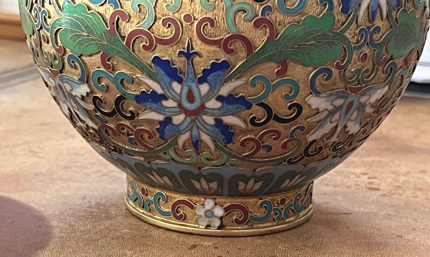 Vasen & Gefässe: Cloisonné  Vase mit Sockel - floral – Gebraucht aus Stetten AG von Brissago25 4