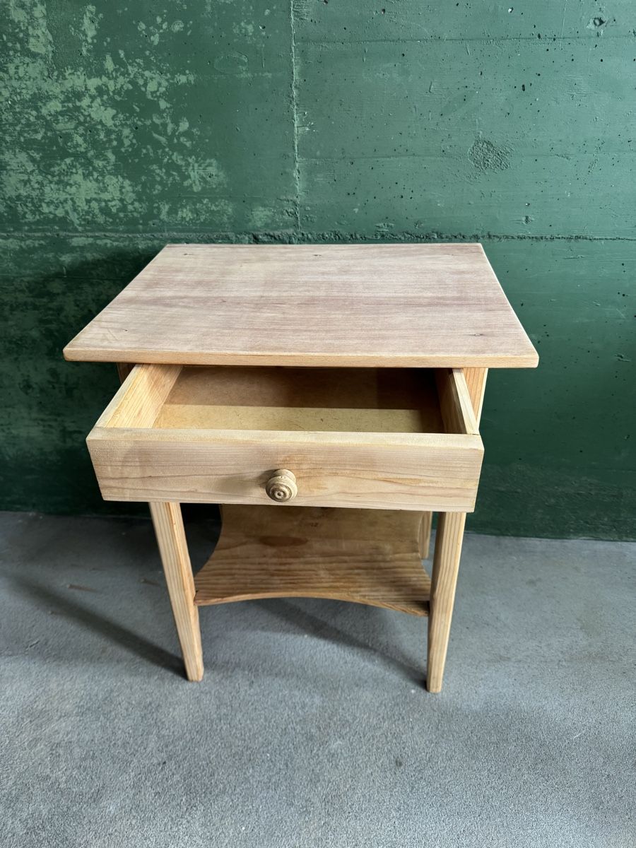 Tables: Beistelltisch – D'occasion à Lanzenhäusern par ann_ghy7 2
