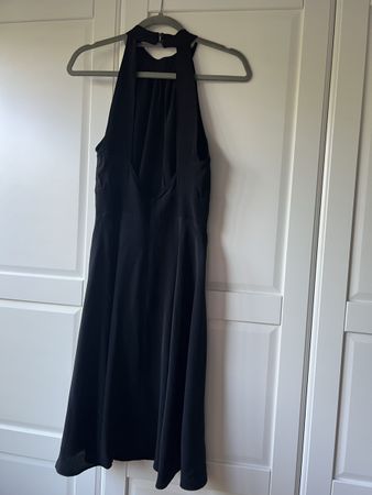 Elegantes Sommerkleid schwarz Gr. 36 Neckholder ärmellos