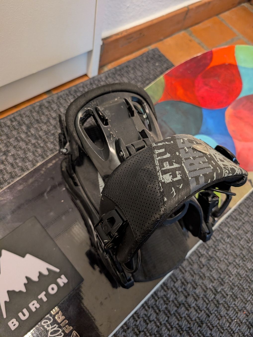 Board: Firefly Snowboard with flow bindings 158cm – Usato da Schlieren venduto da claudiaboker 1