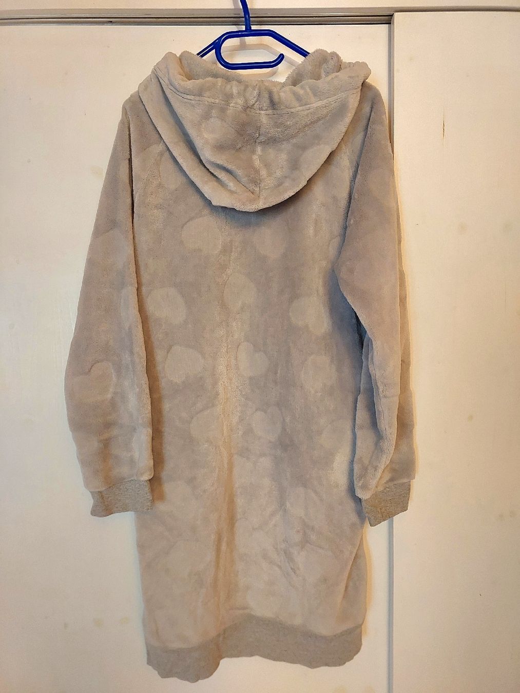 Hunkemöller Negligees & Pigiami: Fleece Hauskleid – Usato da Brunnen venduto da CHOUCHOU. 2