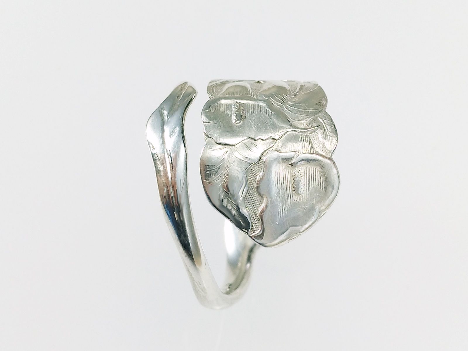 Anelli: Offener Silberring im Jugendstil mit Calla Lilien – Nuovo e nell'imballaggio originale da Meilen venduto da Byrd-bijoux 1