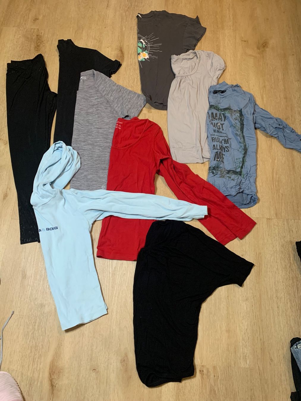 Lotti di vestiti: Kleiderpaket Gr.M – Usato da Niederhasli venduto da Nati134