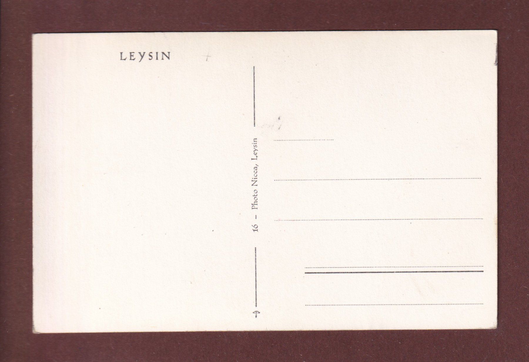 Cartoline postali: LEYSIN - Family Hotel – Usato da Pully venduto da nicecards 1