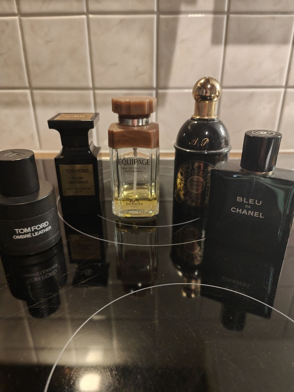 Flacons: 12 Parfum Flacons diverser Marken – Gebraucht aus Einsiedeln von RaphaelSimeon 2