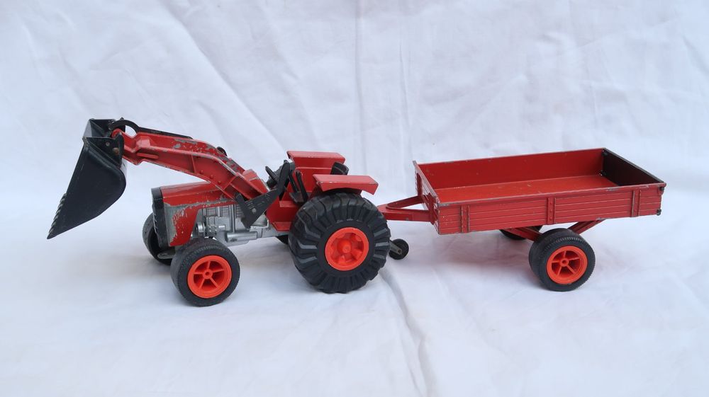Toyland® Traktor Mit Anhänger-Set Im Maßstab 1:32 – Spielzeug-Landwirtschaftsfahrzeuge (Rot)