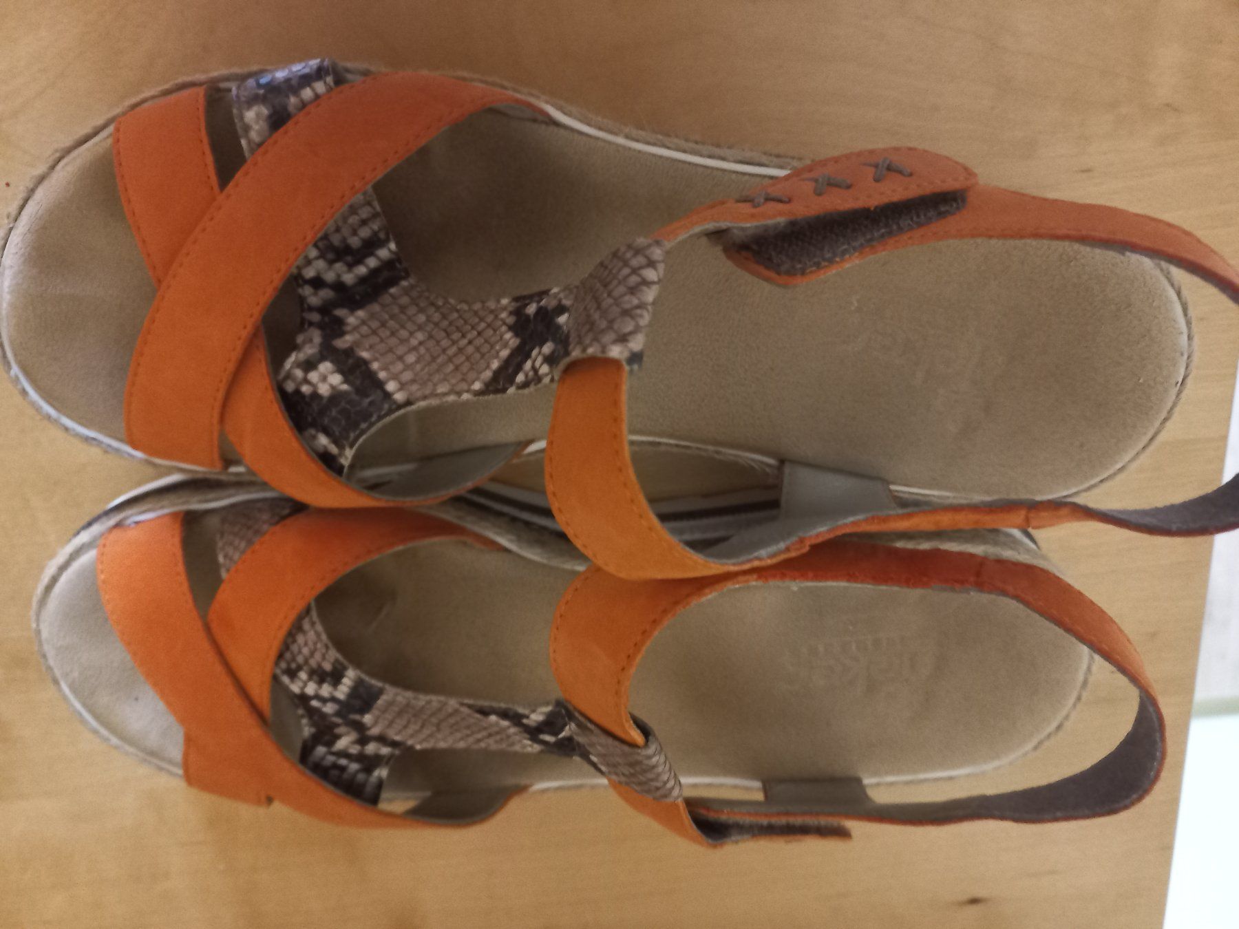 Rieker Scarpe da donna: Sandale Rieker leopard Orange Gr 41 – Usato da Würenlos venduto da fanfan67 1