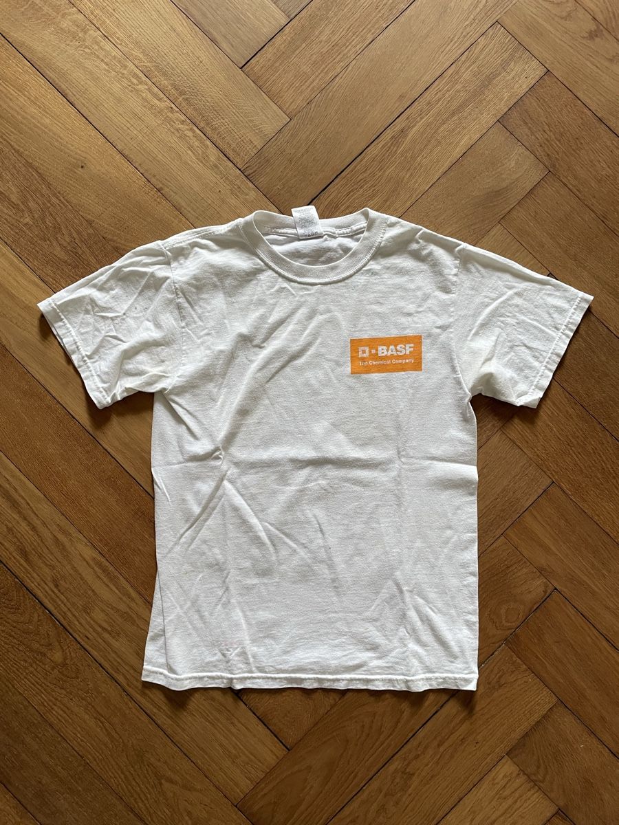 T-shirt: Normcore hypster Small Tee good condition – Usato da Basel venduto da aharon.no1