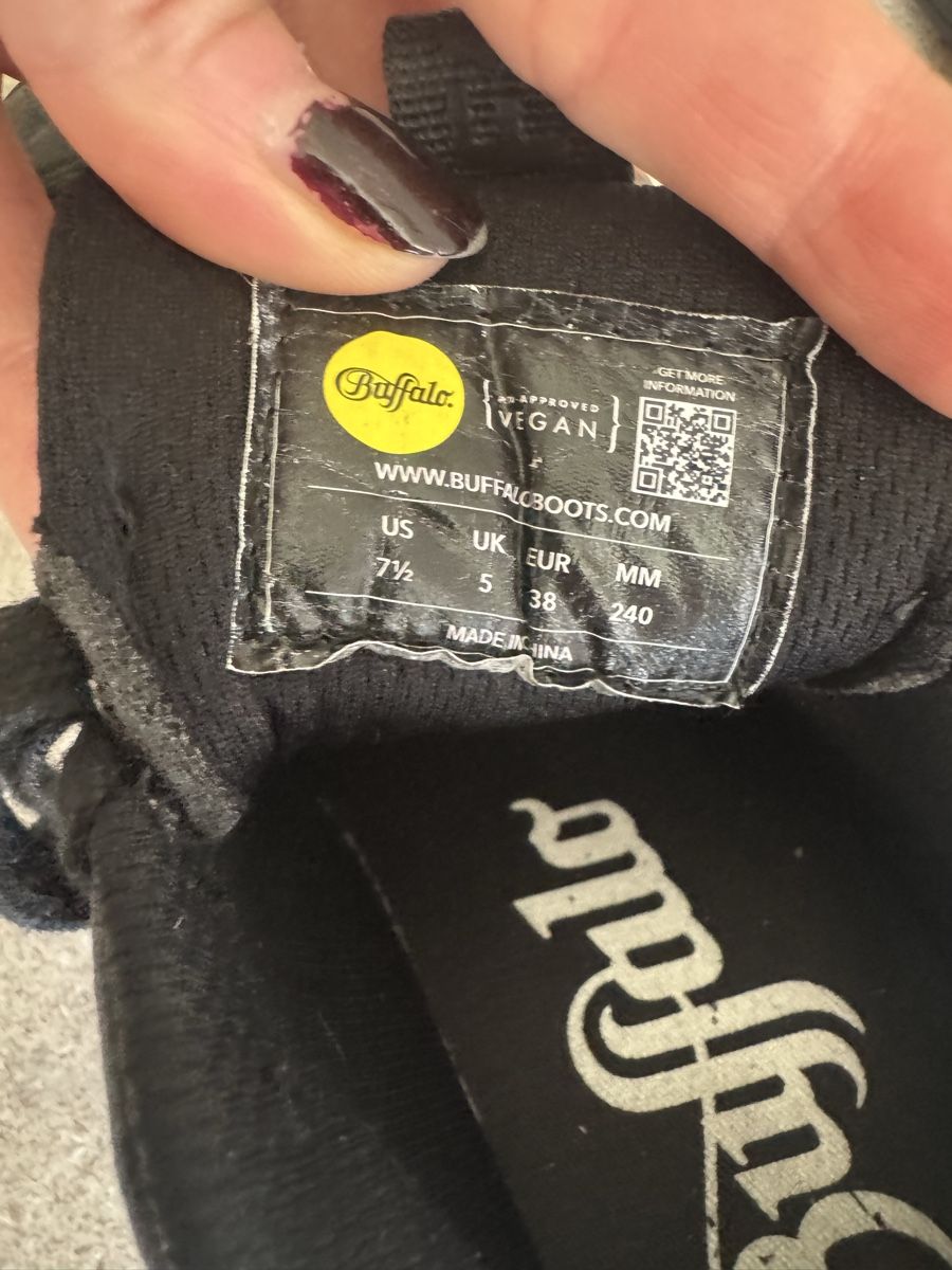 Buffalo Damenschuhe: Buffalo Sneaker schwarz Grösse 38 vegan – Neu (gemäss Beschreibung) aus Rüti ZH von Mysticphoenix.mel 2