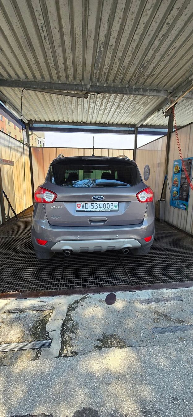 Ford Autos: Ford kuga Diesel  – Gebraucht aus Montreux von aqu_rmd6 3