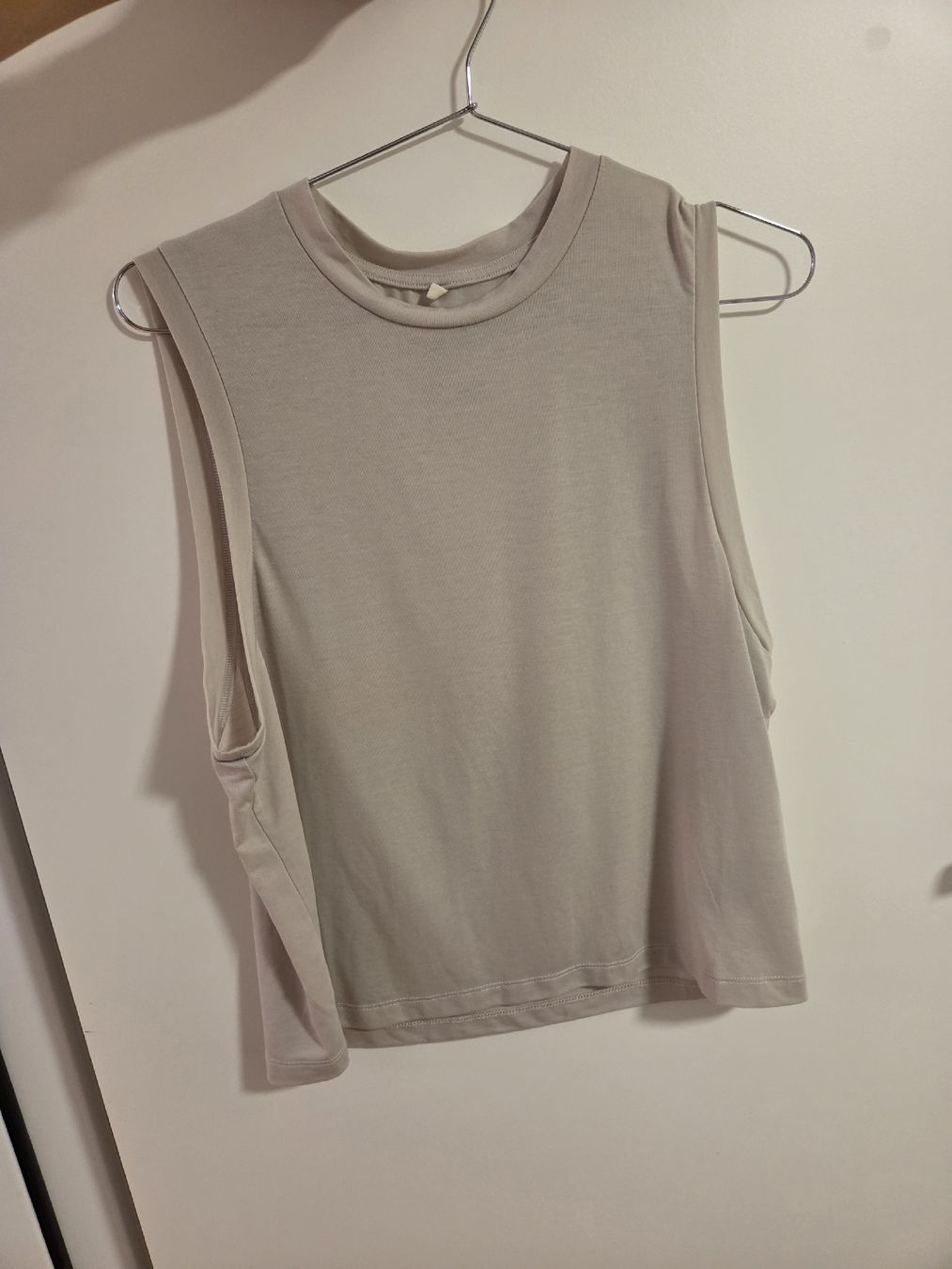 H&M Top: Shirts 2er Set in hellgrau und dunkelgrau, Grösse S – Nuovo (secondo la descrizione) da Luzern venduto da Sherry56
