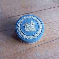 Hübsche Wedgwood Dose, Schmuckdose