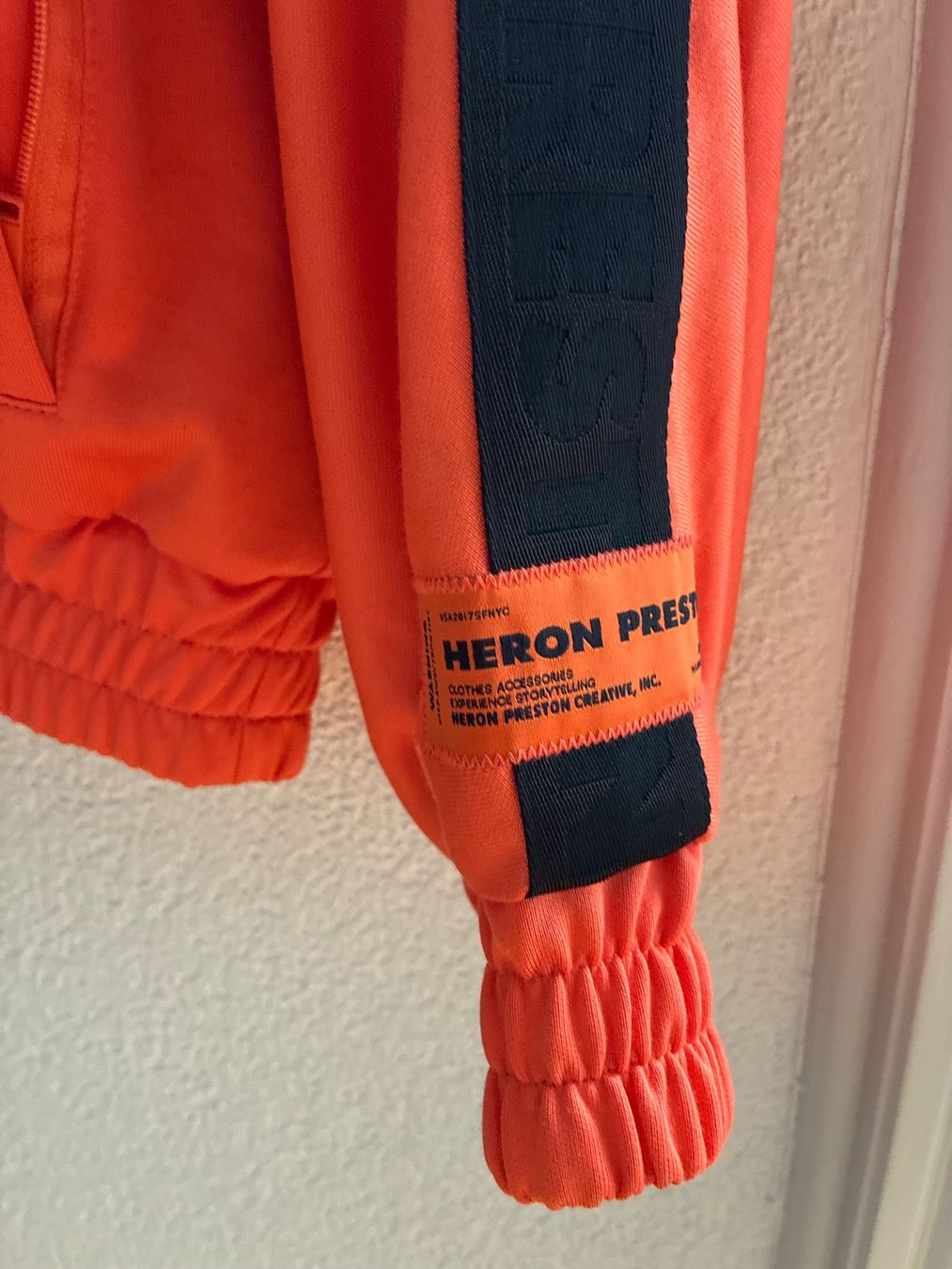 Giacche: Heron Preston Jacke Gr.L – Usato da Fribourg venduto da waves55 4