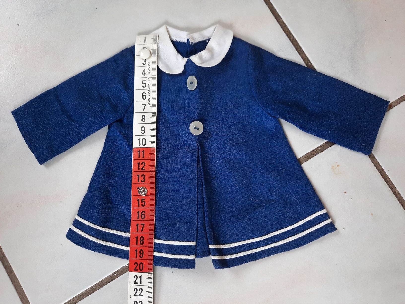 Puppen: ROBE pour une poupée de 35 cm. environs – Gebraucht aus Le Locle von marylise01